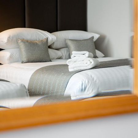 Bredbury Hall Hotel ستوكبورت المظهر الخارجي الصورة