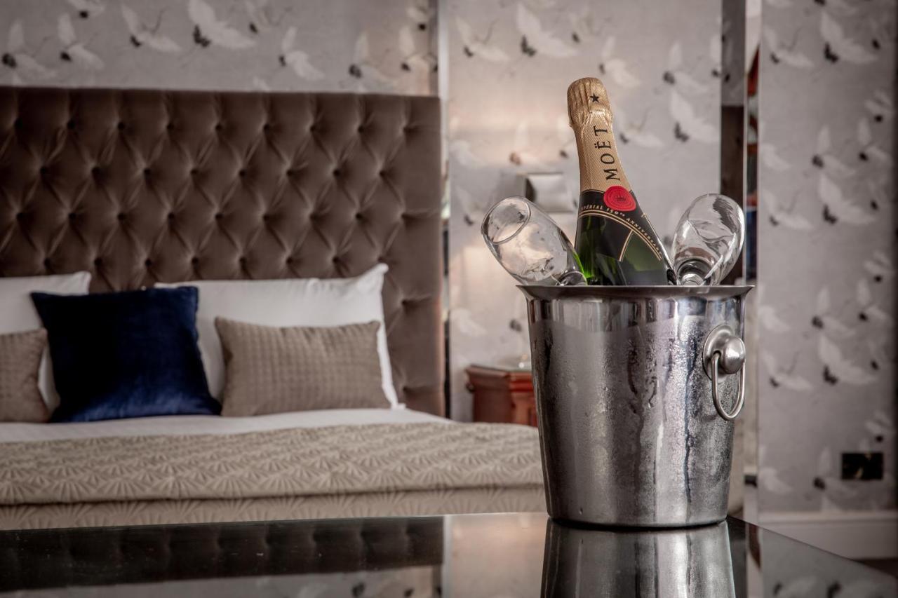 Bredbury Hall Hotel ستوكبورت المظهر الخارجي الصورة