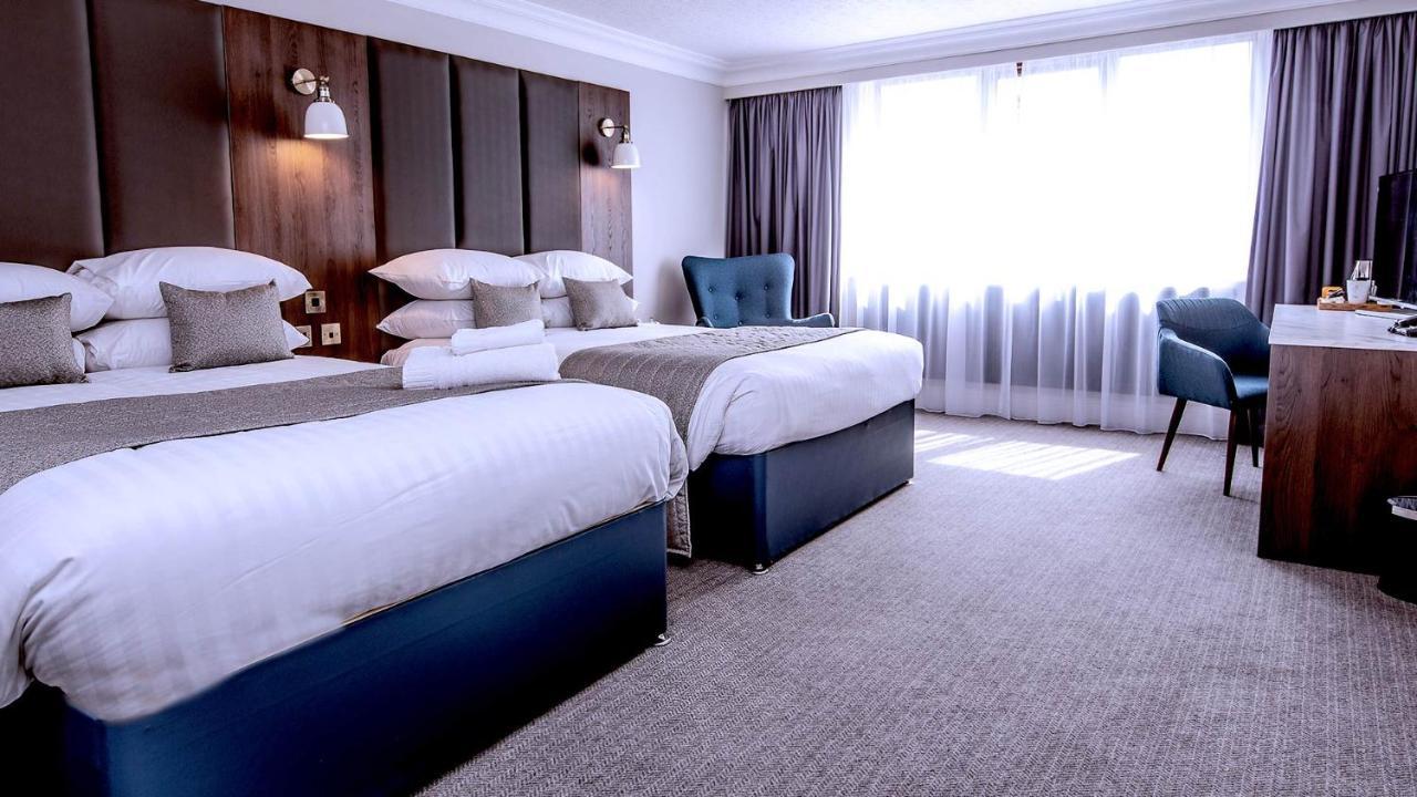 Bredbury Hall Hotel ستوكبورت المظهر الخارجي الصورة