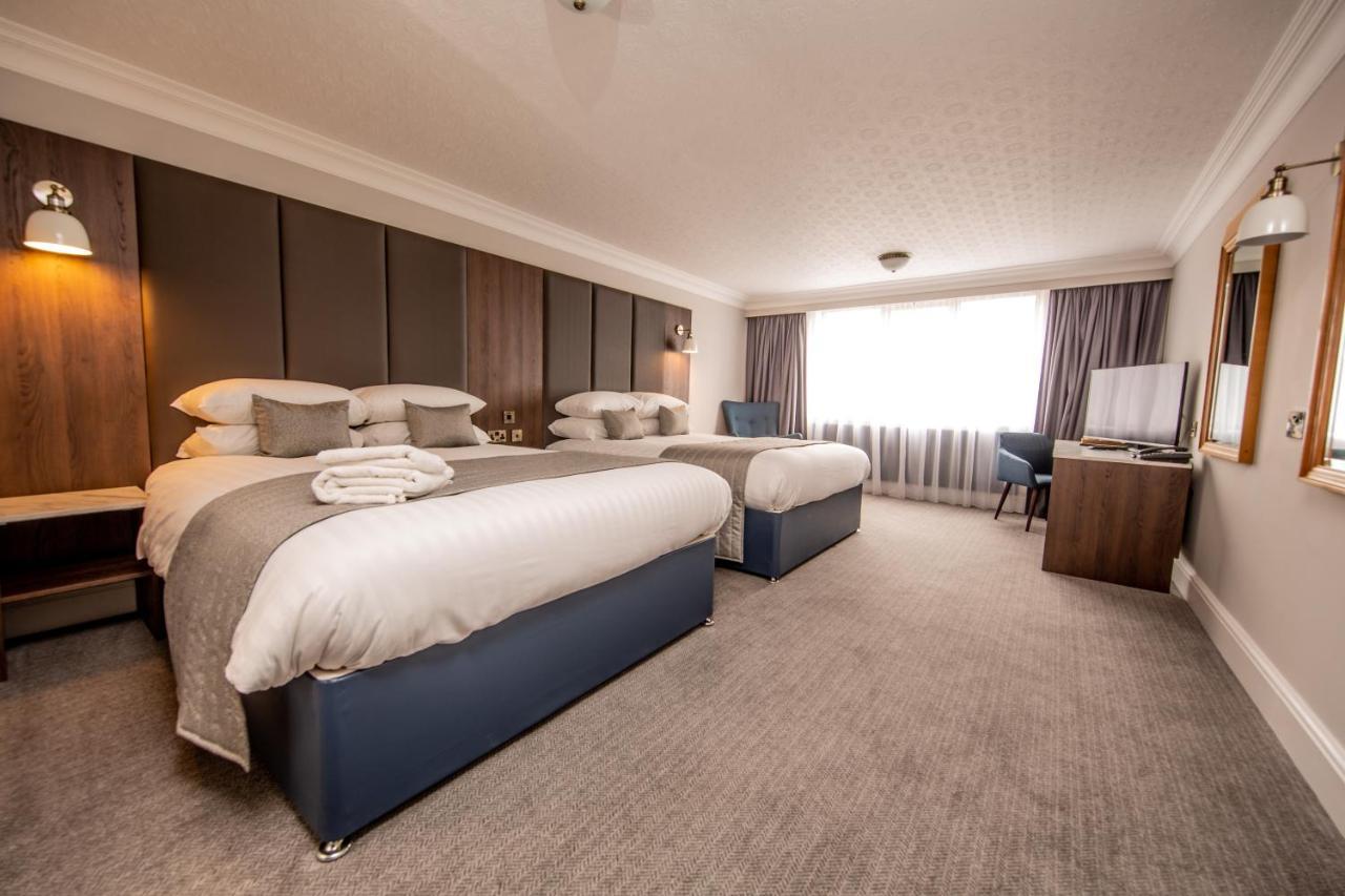 Bredbury Hall Hotel ستوكبورت المظهر الخارجي الصورة