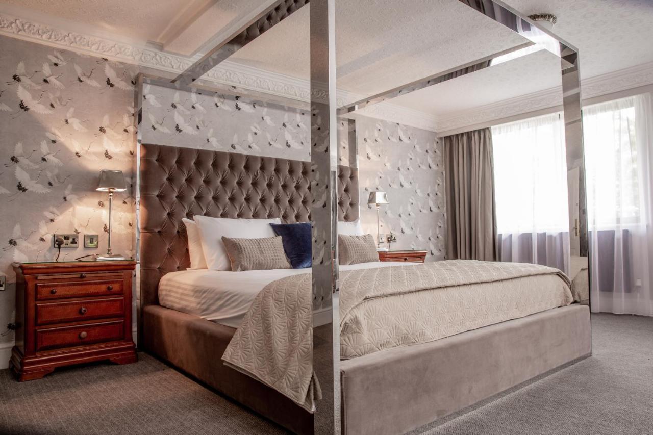 Bredbury Hall Hotel ستوكبورت المظهر الخارجي الصورة