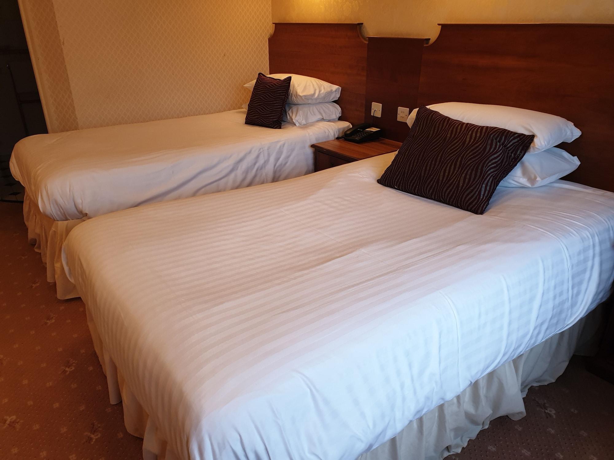 Bredbury Hall Hotel ستوكبورت المظهر الخارجي الصورة