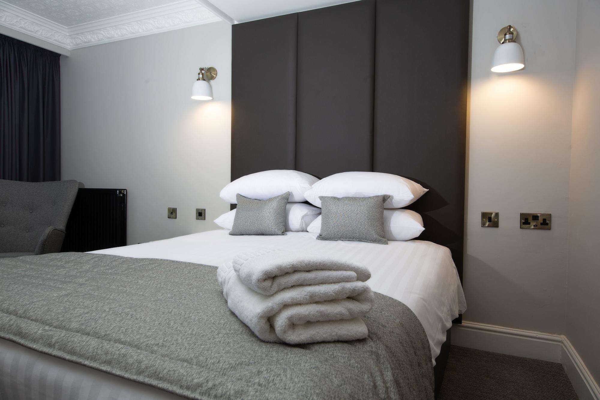 Bredbury Hall Hotel ستوكبورت المظهر الخارجي الصورة