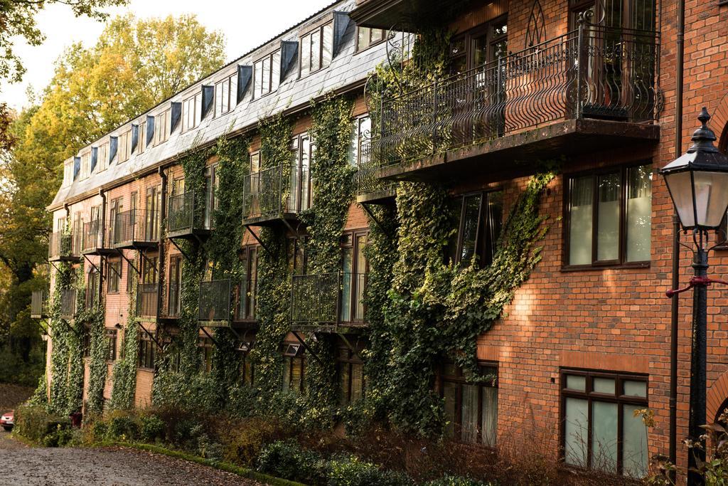 Bredbury Hall Hotel ستوكبورت المظهر الخارجي الصورة