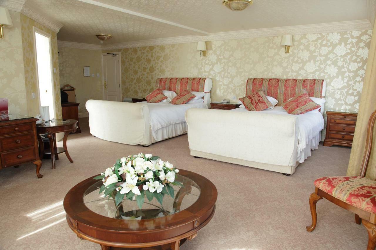 Bredbury Hall Hotel ستوكبورت المظهر الخارجي الصورة