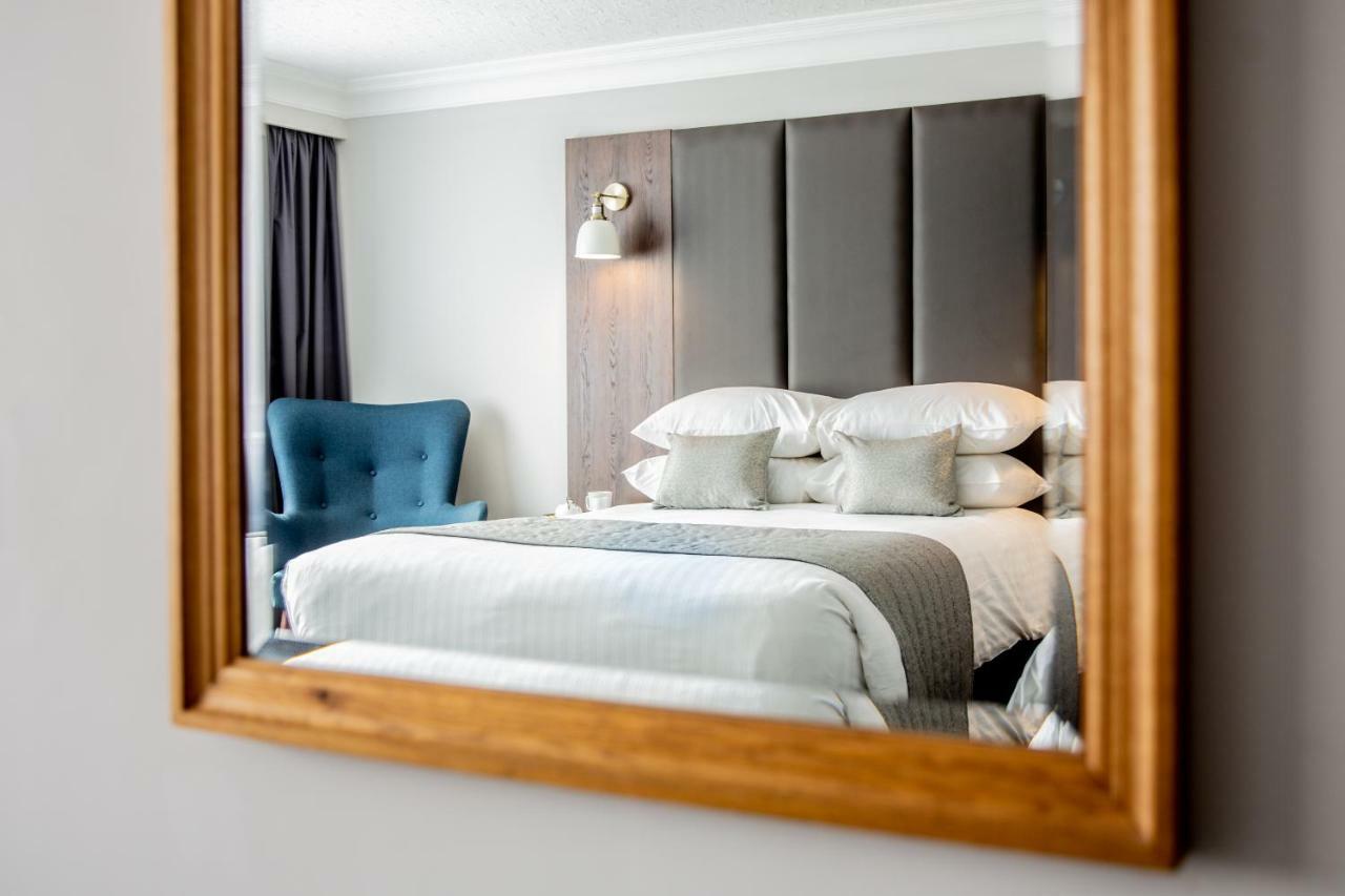 Bredbury Hall Hotel ستوكبورت المظهر الخارجي الصورة