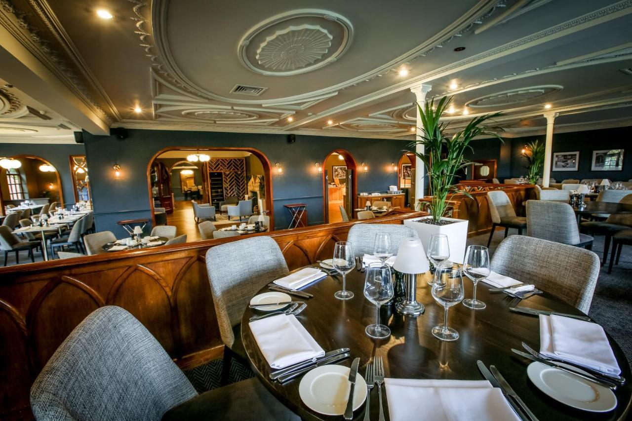 Bredbury Hall Hotel ستوكبورت المظهر الخارجي الصورة